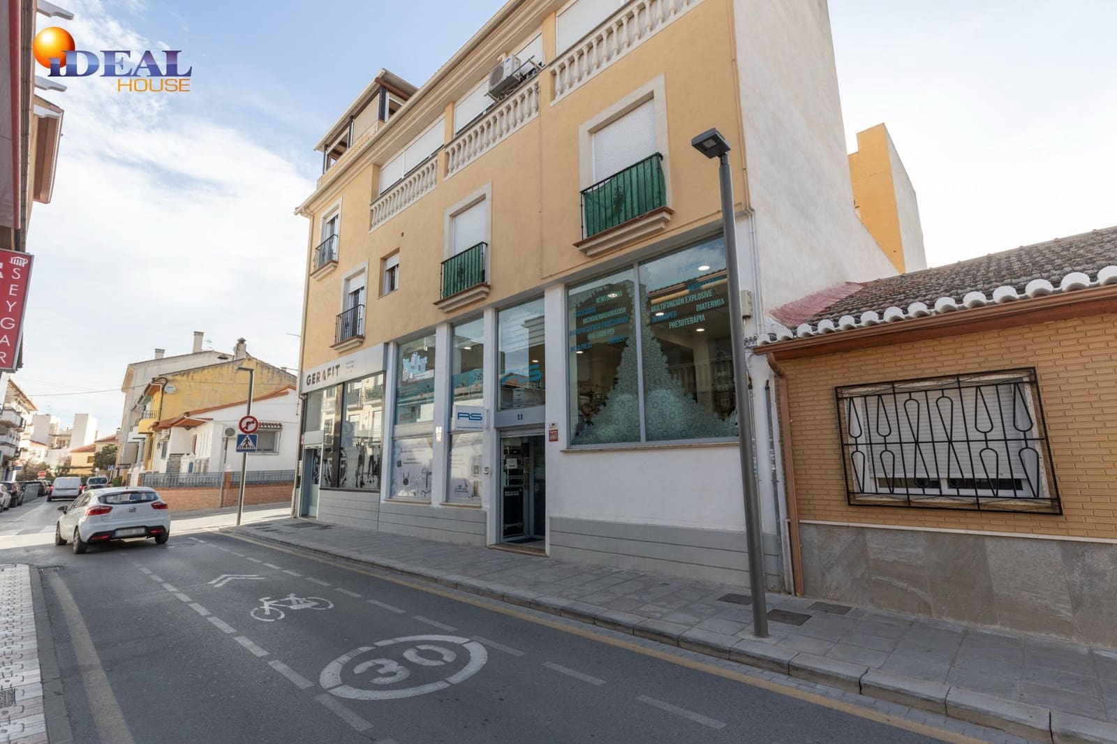 Kommersiell til salgs i Cullar Vega - € 115 000 (Ref: 9433947)