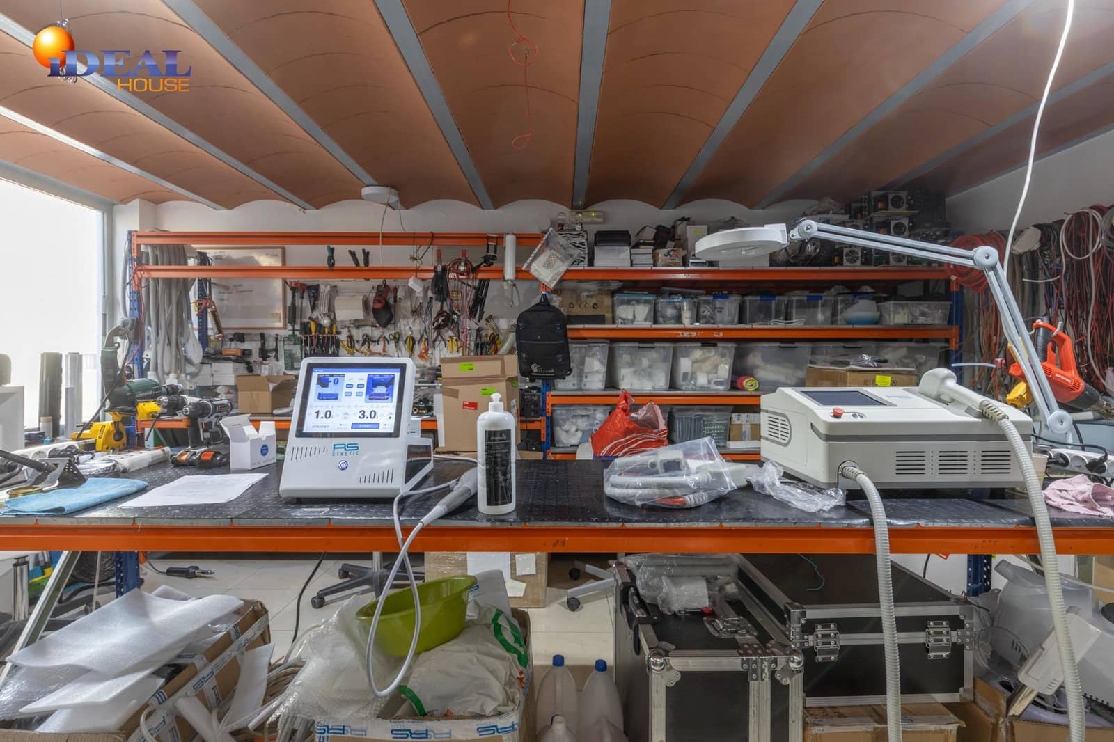 Kommersiell til salgs i Cullar Vega - € 115 000 (Ref: 9433947)