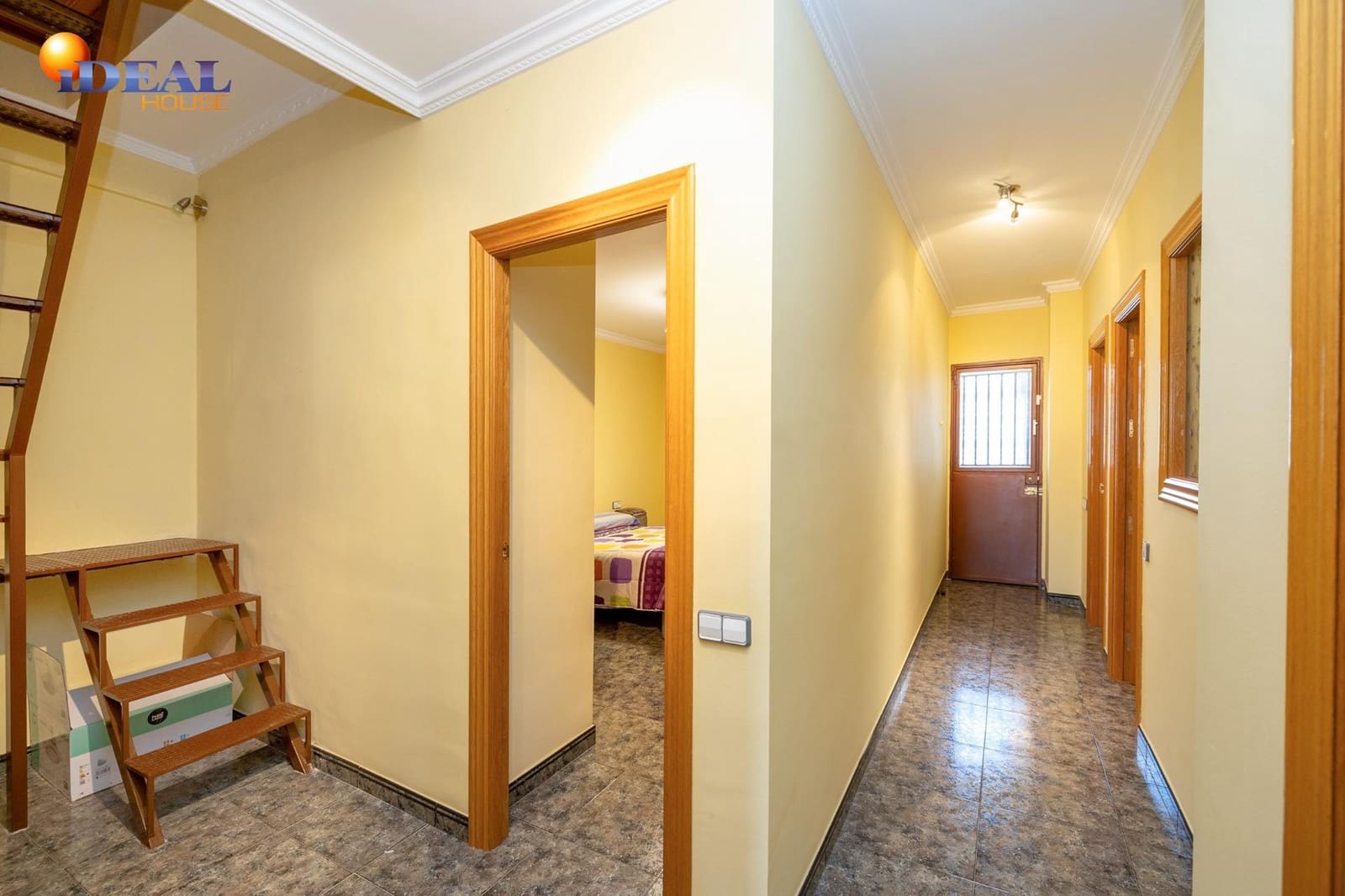 4 bedroom Terraced Villa for sale in Salar - € 148,500 (Ref: 9433949)