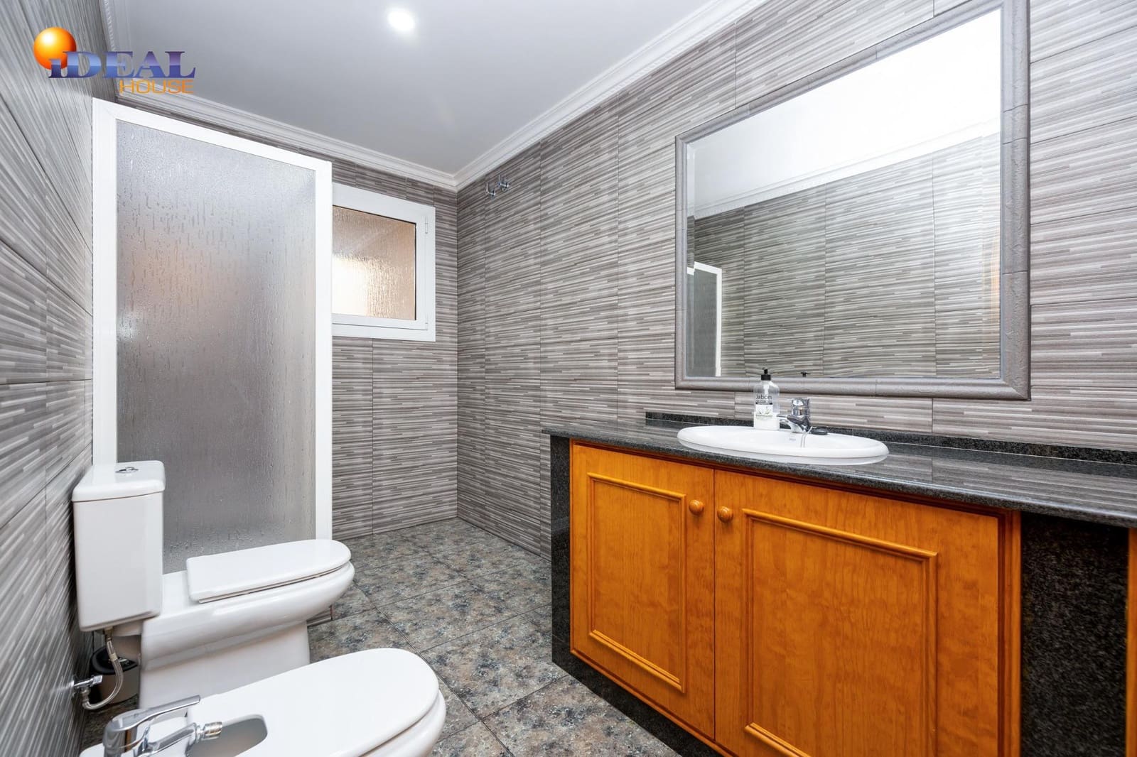 4 bedroom Terraced Villa for sale in Salar - € 148,500 (Ref: 9433949)