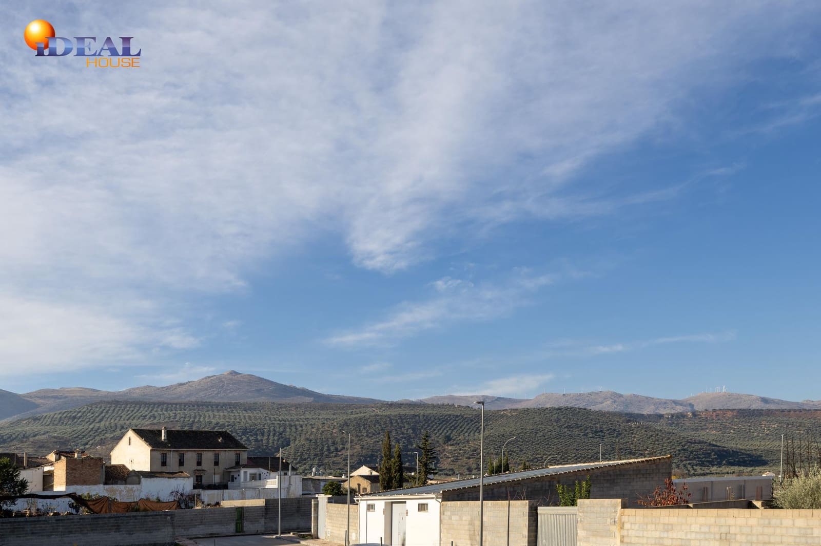 4 bedroom Terraced Villa for sale in Salar - € 148,500 (Ref: 9433949)