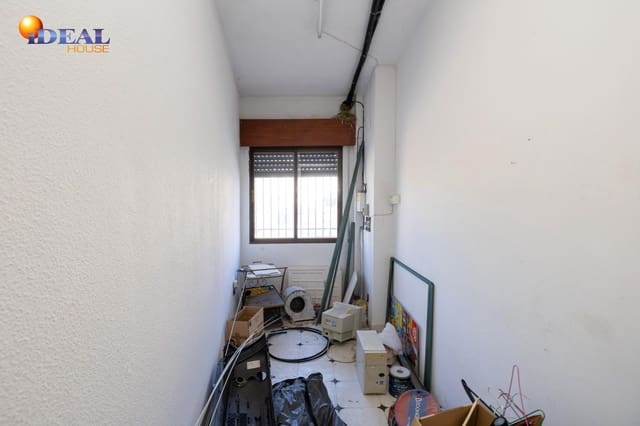 Commercieel te koop in Gójar - € 150.000 (Ref: 9433950)