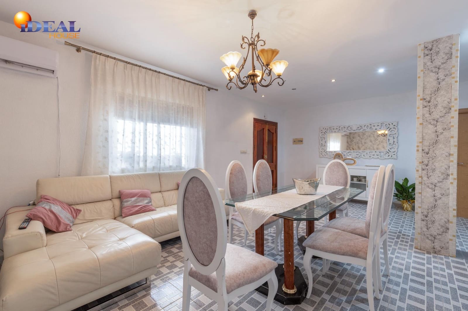 4 bedroom Townhouse for sale in Illora with garage - € 160,000 (Ref: 9433951)