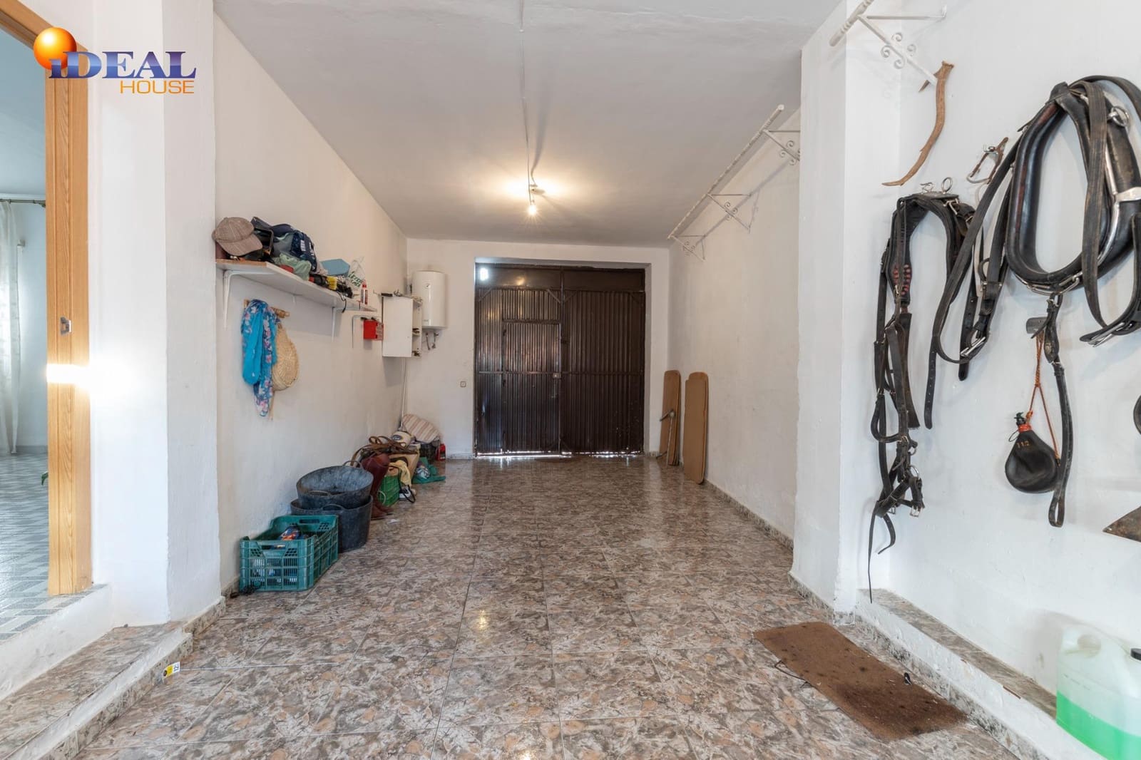 4 bedroom Townhouse for sale in Illora with garage - € 160,000 (Ref: 9433951)