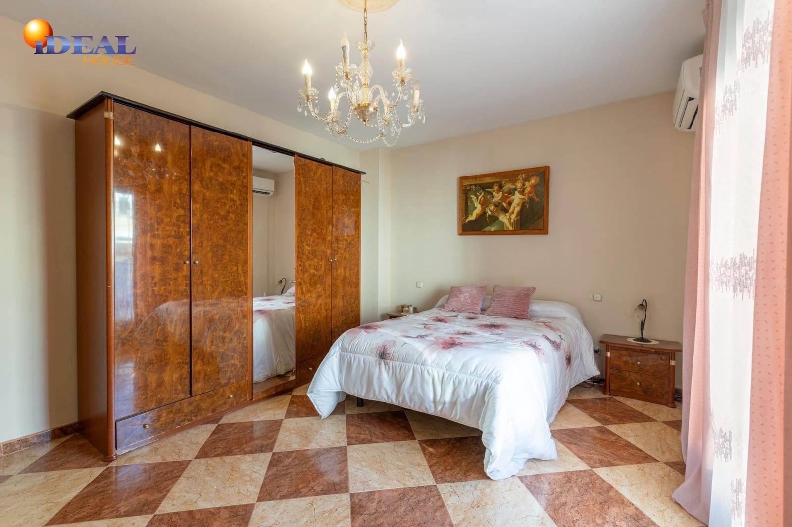 4 bedroom Townhouse for sale in Illora with garage - € 160,000 (Ref: 9433951)