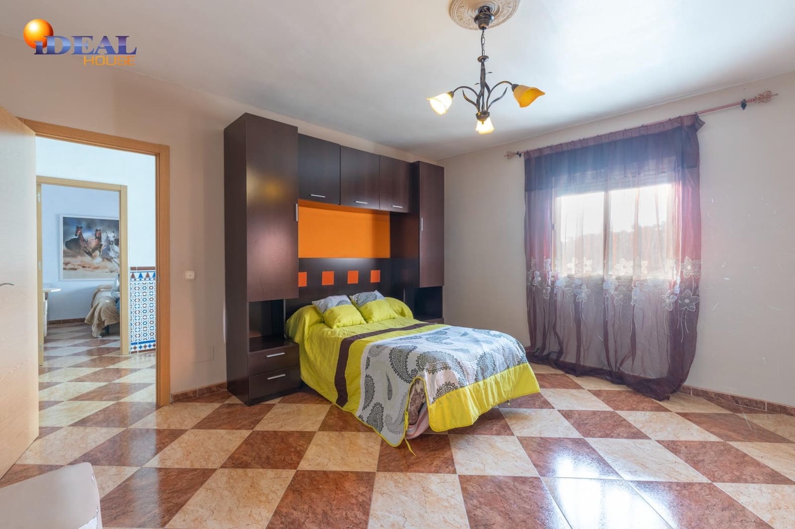 4 bedroom Townhouse for sale in Illora with garage - € 160,000 (Ref: 9433951)