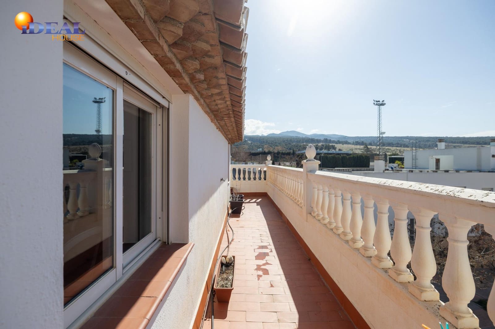 2 bedroom Penthouse for sale in La Zubia - € 169,000 (Ref: 9433952)
