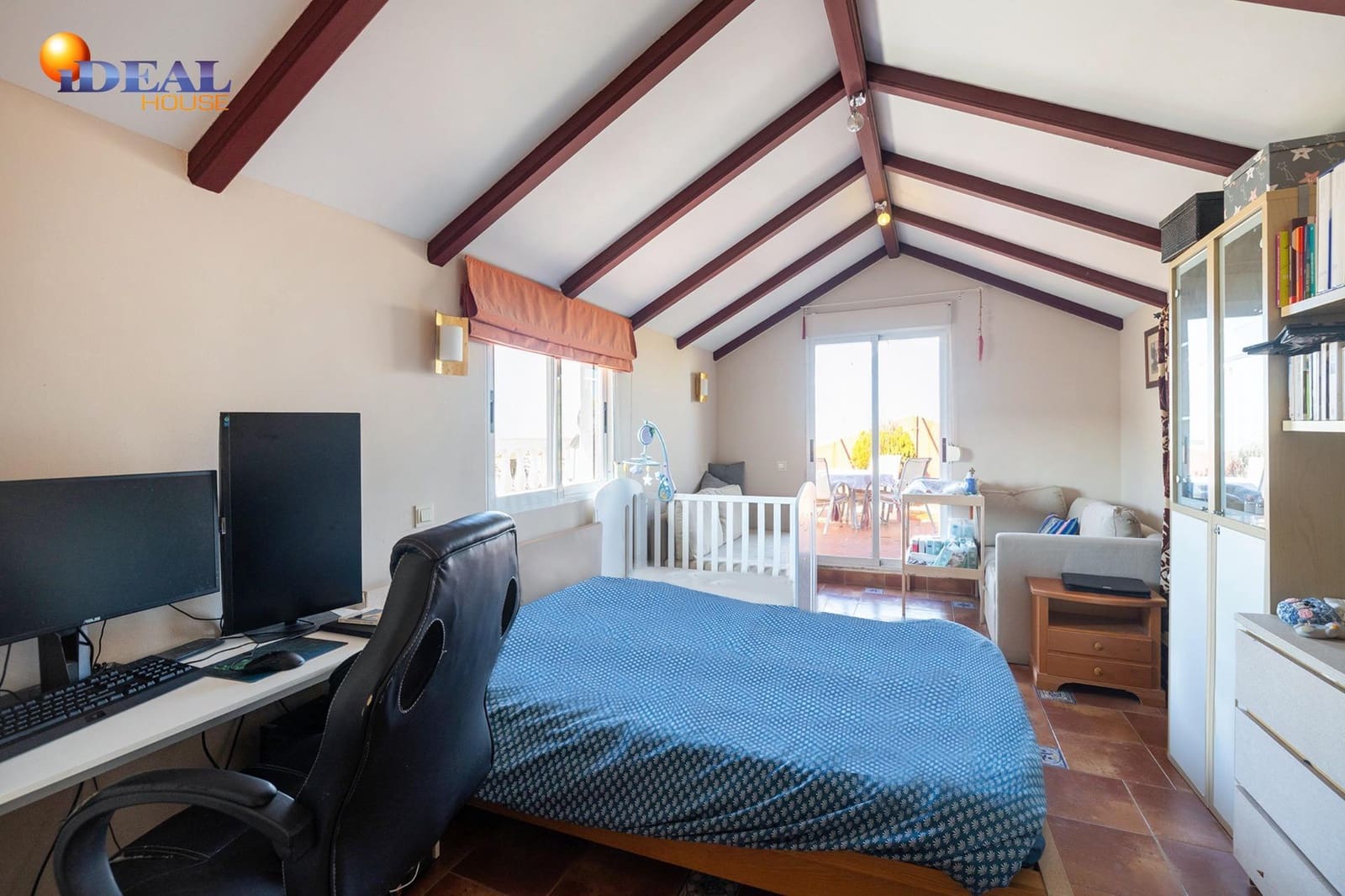 2 bedroom Penthouse for sale in La Zubia - € 169,000 (Ref: 9433952)