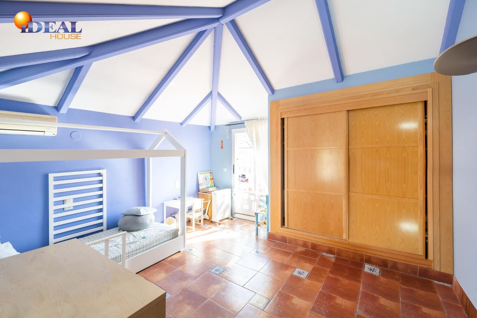 2 bedroom Penthouse for sale in La Zubia - € 169,000 (Ref: 9433952)