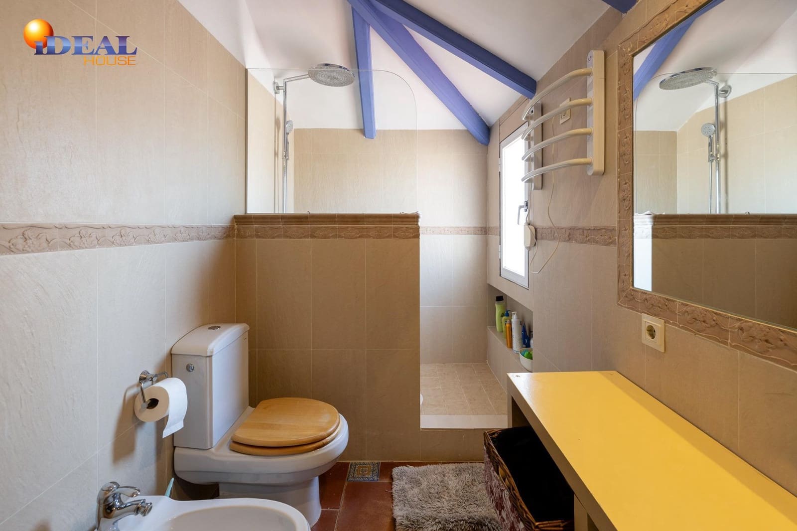 2 bedroom Penthouse for sale in La Zubia - € 169,000 (Ref: 9433952)