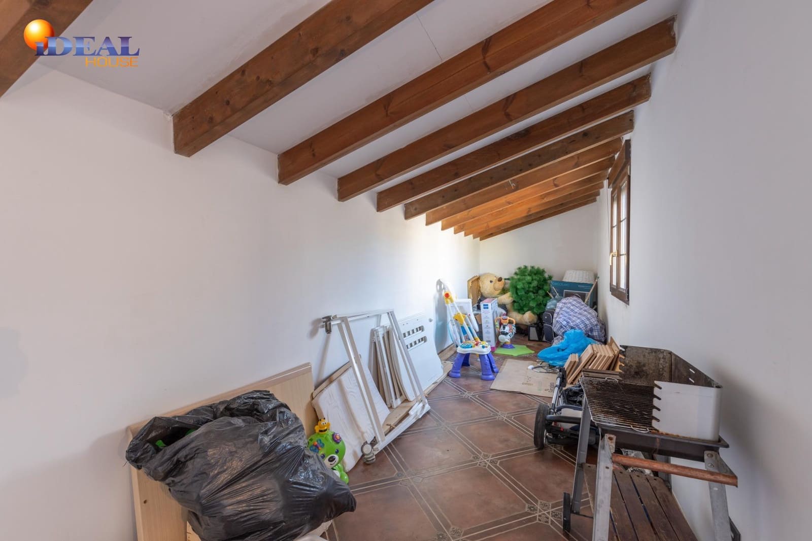 Piso de 3 habitaciones en Illora en venta con garaje - 125.000 € (Ref: 9433954)