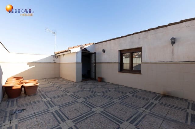 Piso de 3 habitaciones en Illora en venta con garaje - 125.000 € (Ref: 9433954)