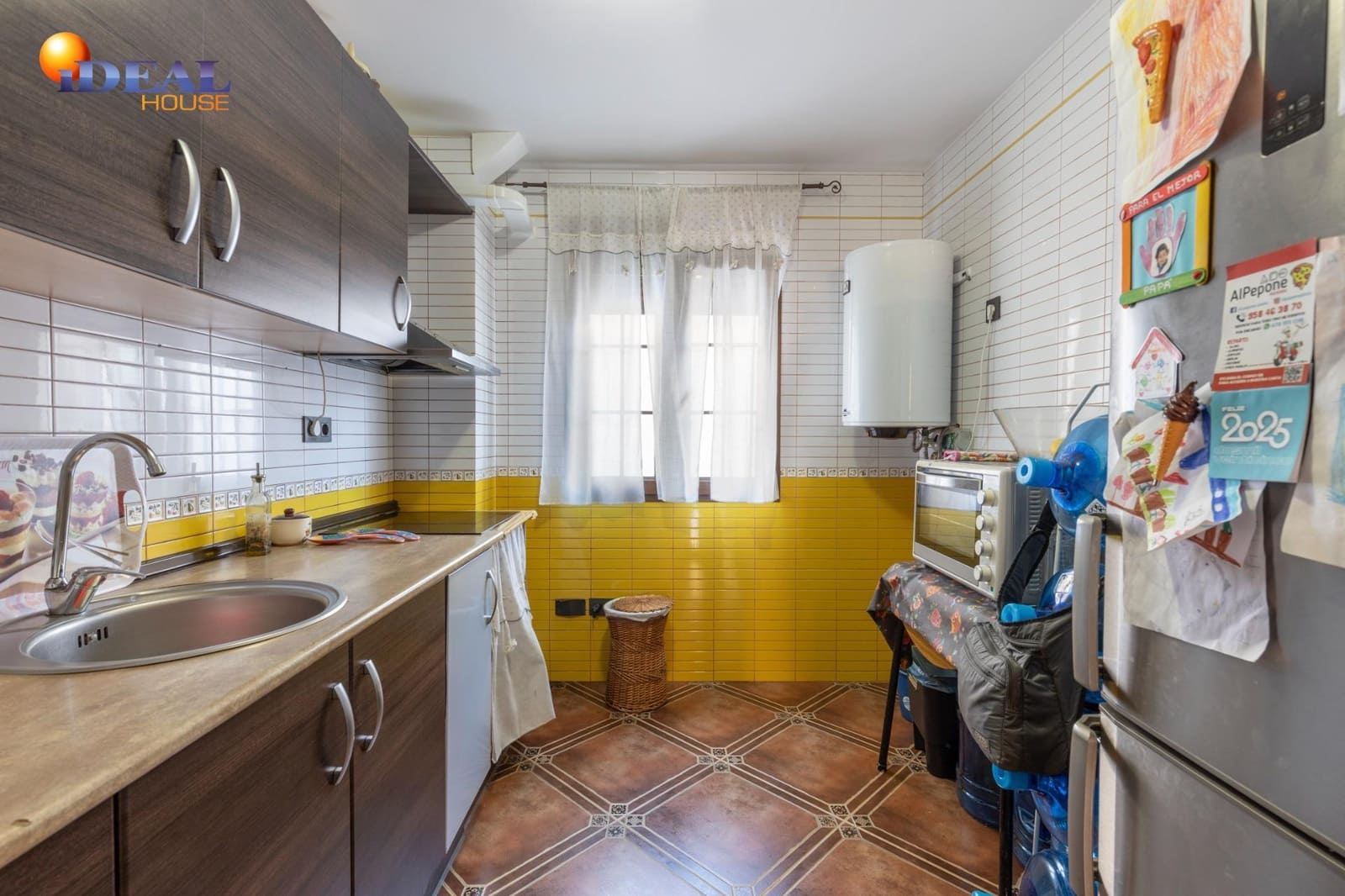 Piso de 3 habitaciones en Illora en venta con garaje - 125.000 € (Ref: 9433954)