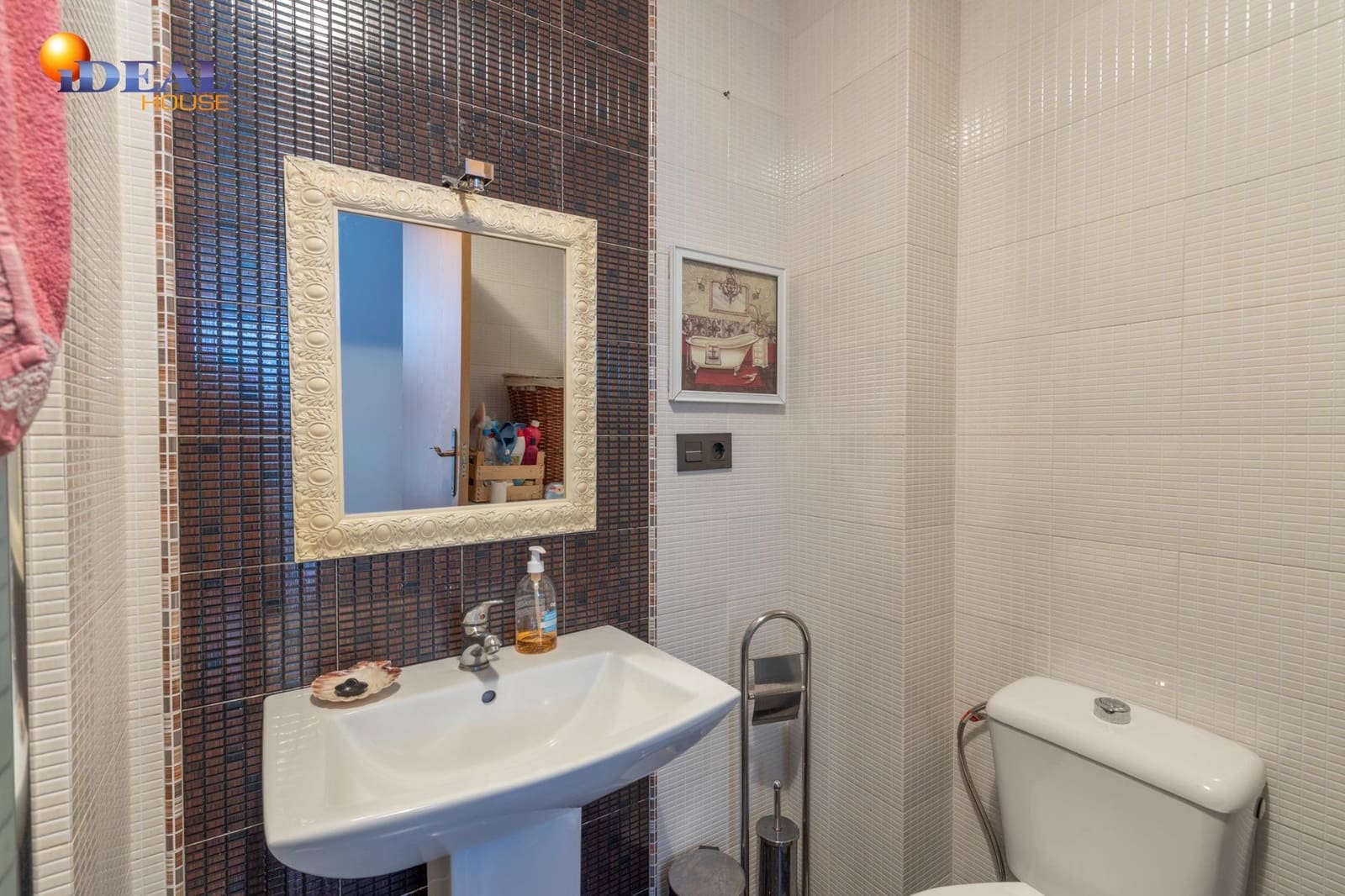 Piso de 3 habitaciones en Illora en venta con garaje - 125.000 € (Ref: 9433954)