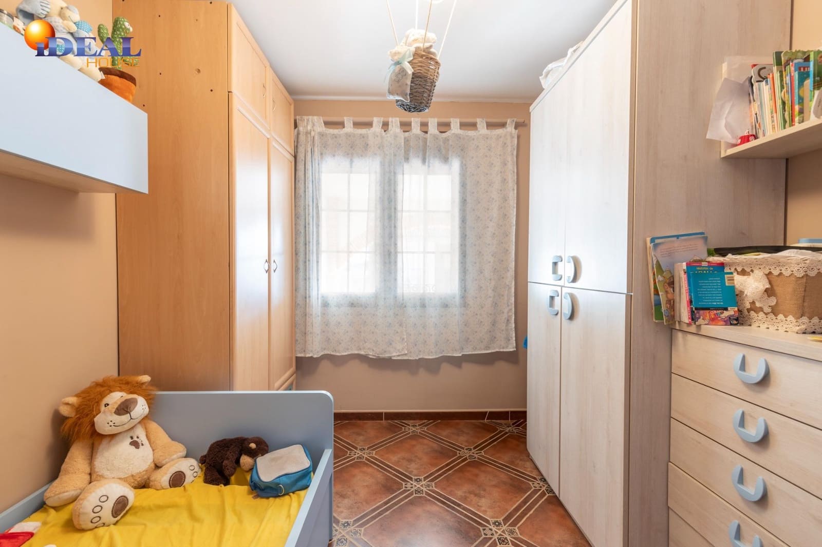 Piso de 3 habitaciones en Illora en venta con garaje - 125.000 € (Ref: 9433954)