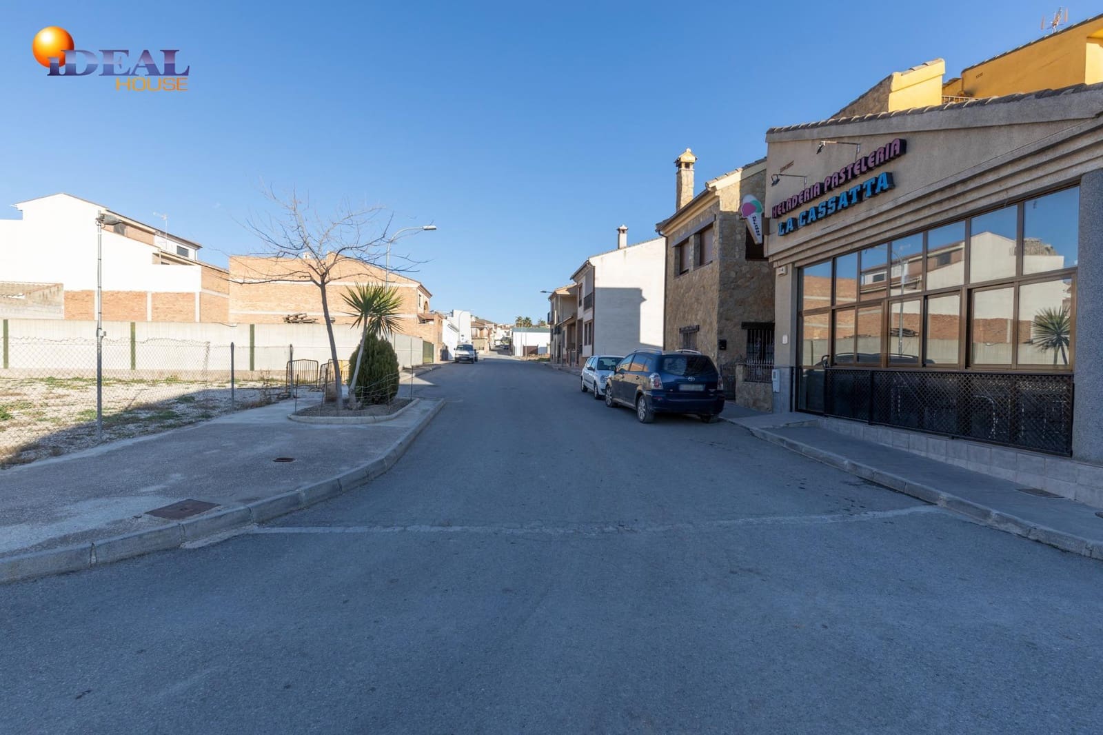 Piso de 3 habitaciones en Illora en venta con garaje - 125.000 € (Ref: 9433954)