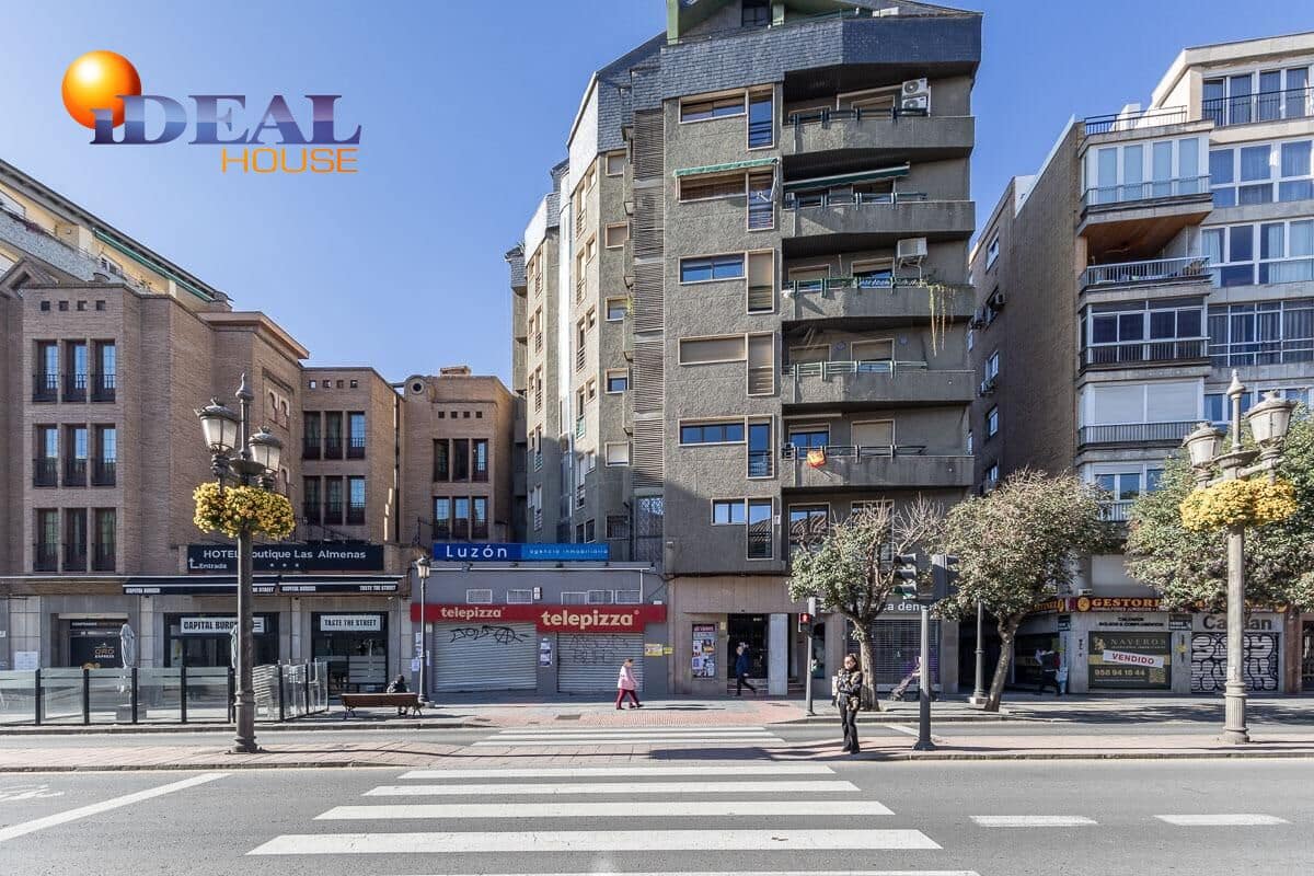 3 bedroom Flat for sale in Granada city - € 360,000 (Ref: 9433957)