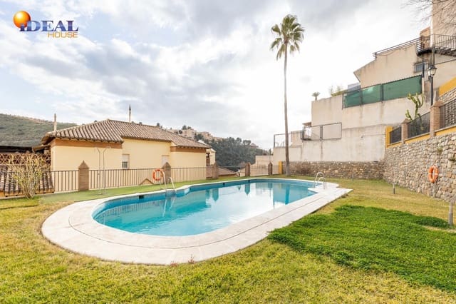 4 slaapkamer Rijtjeshuis te koop in Granada stad met zwembad garage - € 475.000 (Ref: 9433958)