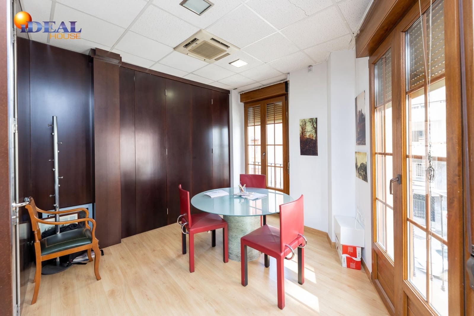 3 bedroom Flat for sale in Granada city - € 350,000 (Ref: 9433960)