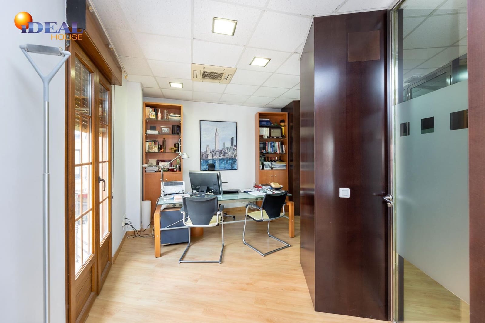 3 bedroom Flat for sale in Granada city - € 350,000 (Ref: 9433960)