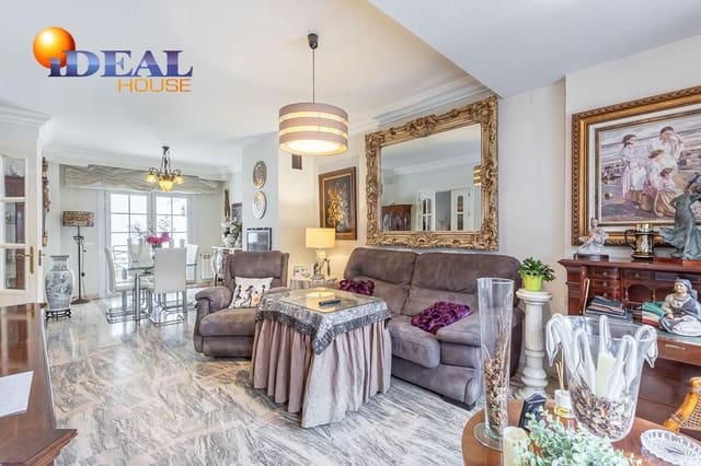 4 camera da letto Villetta a Schiera in vendita in Granada città con piscina garage - 429.000 € (Rif: 9433961)