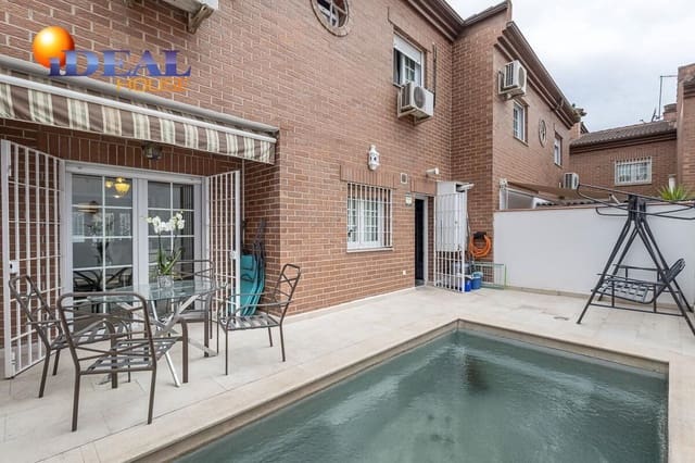 4 camera da letto Villetta a Schiera in vendita in Granada città con piscina garage - 429.000 € (Rif: 9433961)