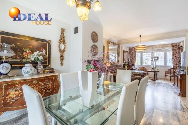 4 camera da letto Villetta a Schiera in vendita in Granada città con piscina garage - 429.000 € (Rif: 9433961)