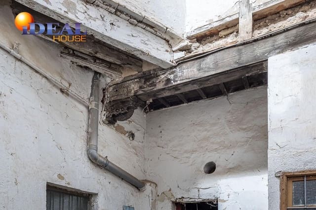 8 soverom Hotell til salgs i Granada by - € 621 000 (Ref: 9433962)