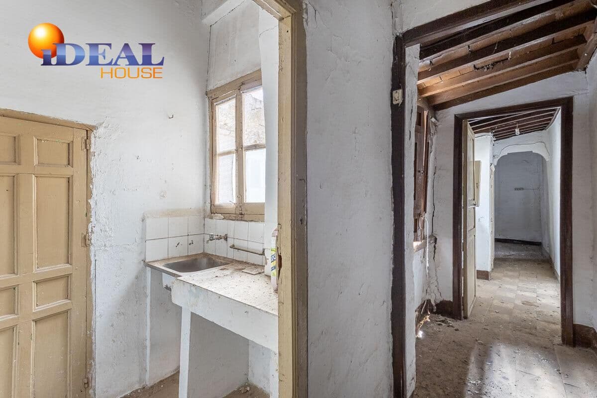 8 soverom Hotell til salgs i Granada by - € 621 000 (Ref: 9433962)