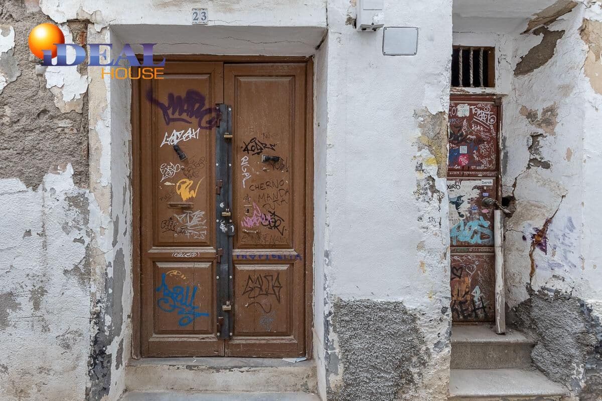 8 soverom Hotell til salgs i Granada by - € 621 000 (Ref: 9433962)