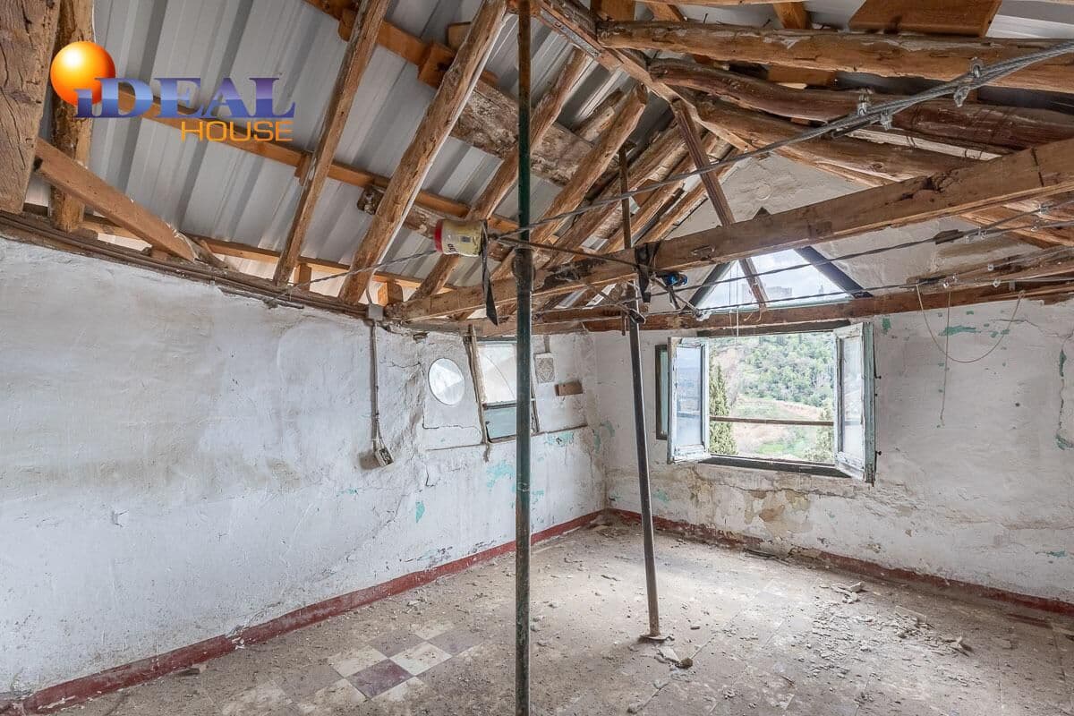 8 soverom Hotell til salgs i Granada by - € 621 000 (Ref: 9433962)