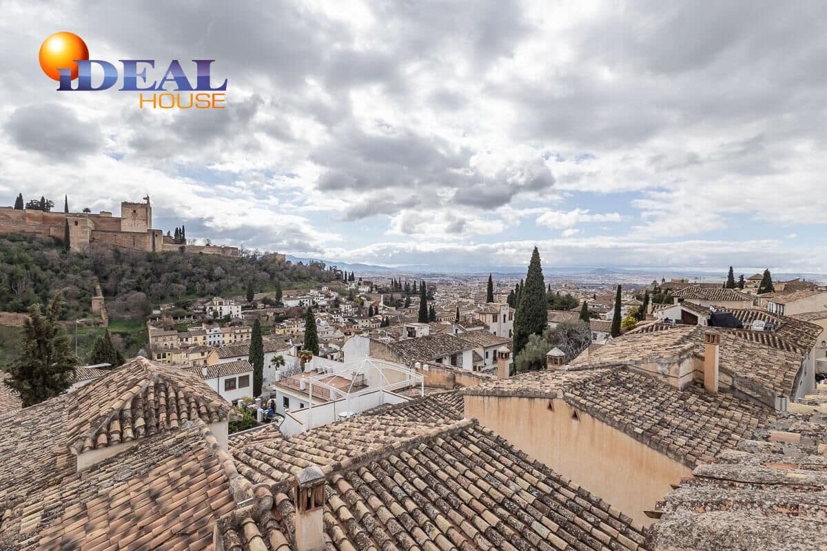 8 soverom Hotell til salgs i Granada by - € 621 000 (Ref: 9433962)