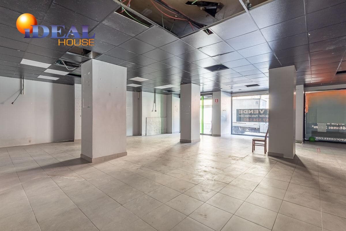 Gewerbe zu verkaufen in Granada Stadt - 950.000 € (Ref: 9433964)