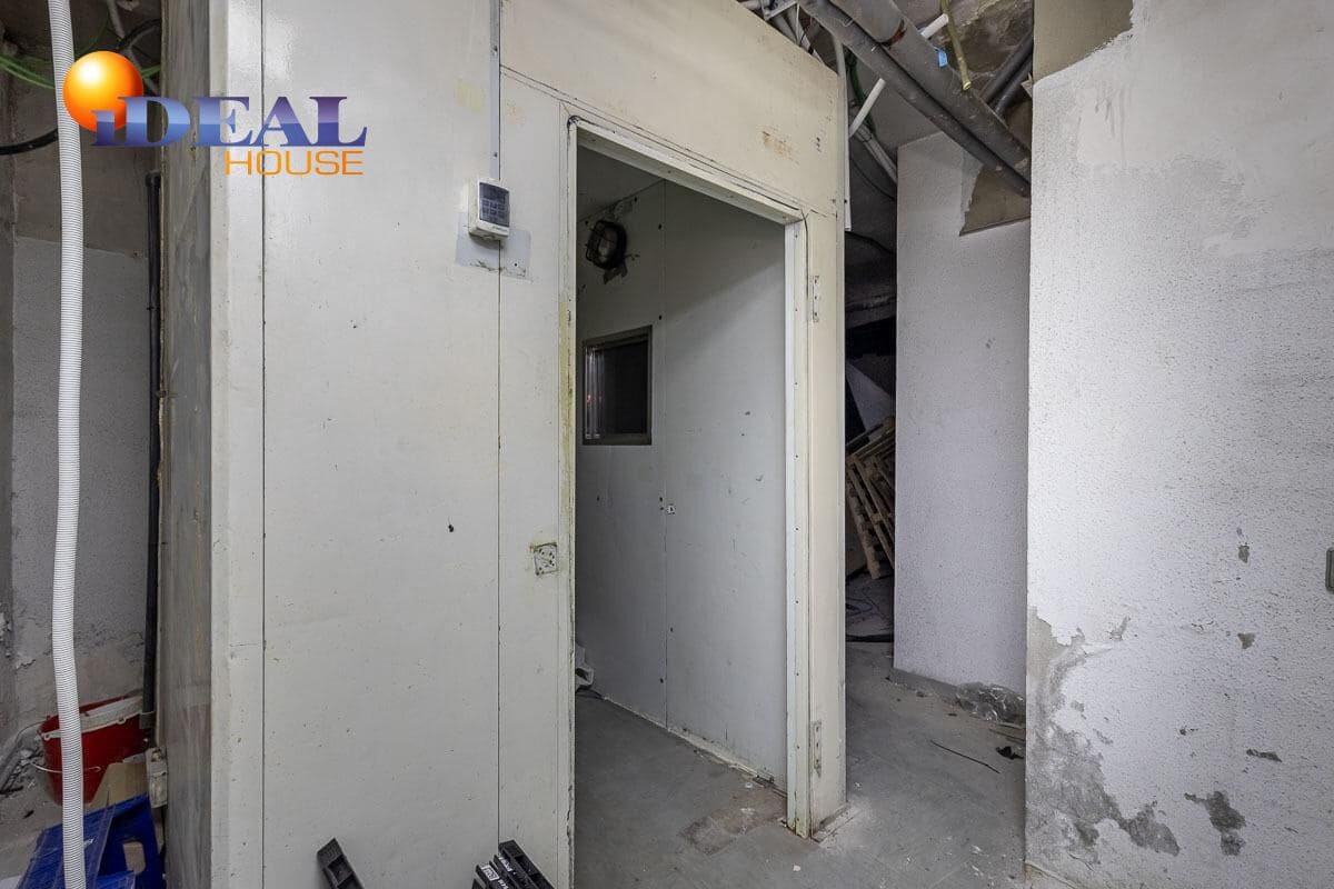 Gewerbe zu verkaufen in Granada Stadt - 950.000 € (Ref: 9433964)