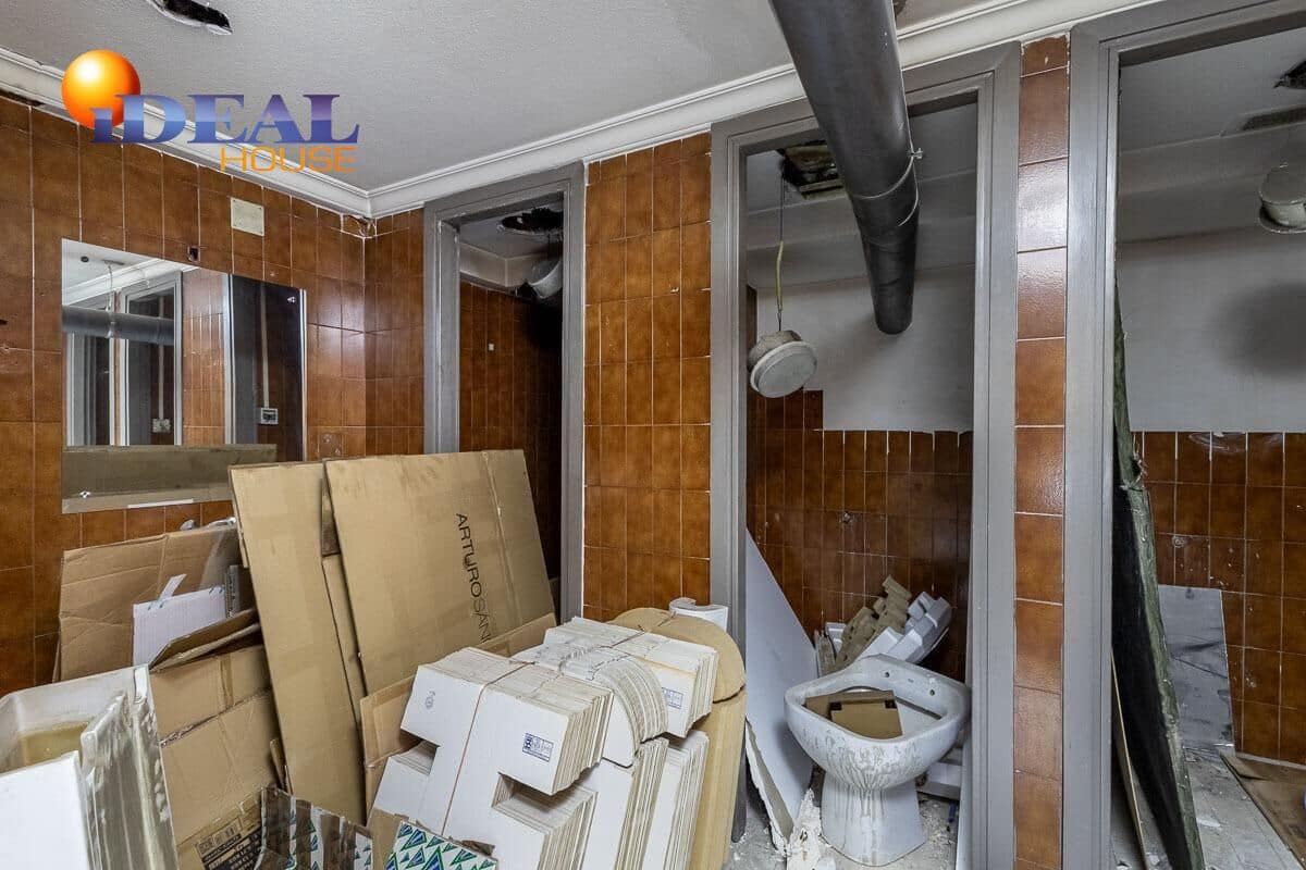 Gewerbe zu verkaufen in Granada Stadt - 950.000 € (Ref: 9433964)