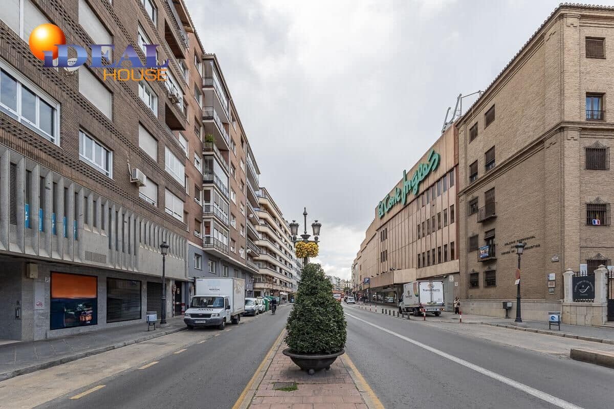 Gewerbe zu verkaufen in Granada Stadt - 950.000 € (Ref: 9433964)