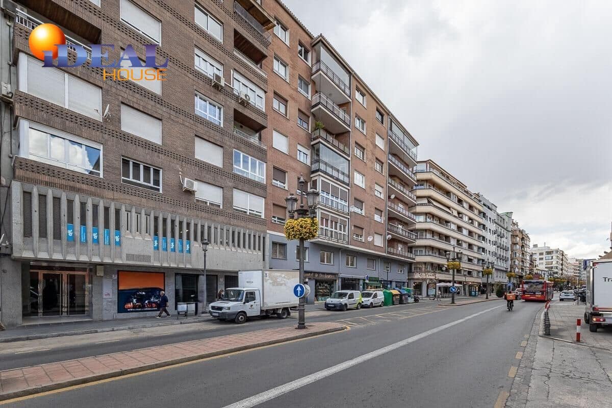 Gewerbe zu verkaufen in Granada Stadt - 950.000 € (Ref: 9433964)