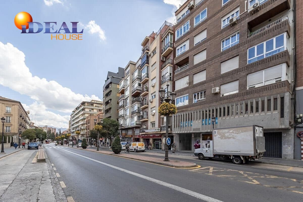 Gewerbe zu verkaufen in Granada Stadt - 950.000 € (Ref: 9433964)