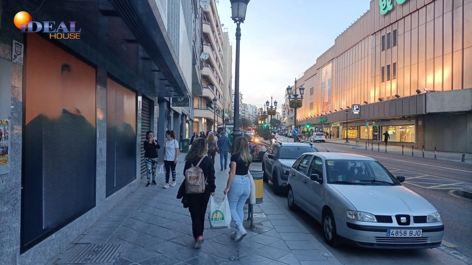 Gewerbe zu verkaufen in Granada Stadt - 950.000 € (Ref: 9433964)