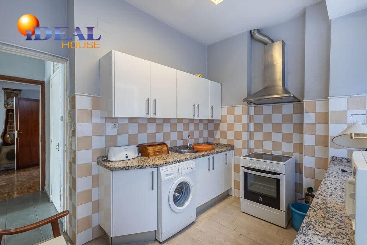 6 bedroom Flat for sale in Granada city - € 829,000 (Ref: 9433965)