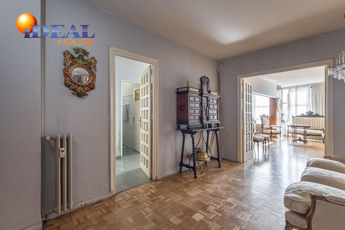 6 bedroom Flat for sale in Granada city - € 829,000 (Ref: 9433965)