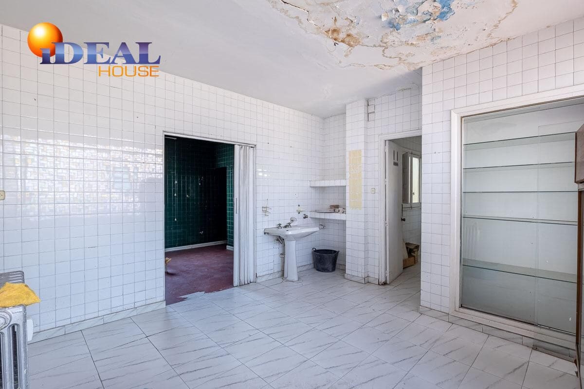 6 bedroom Flat for sale in Granada city - € 829,000 (Ref: 9433965)