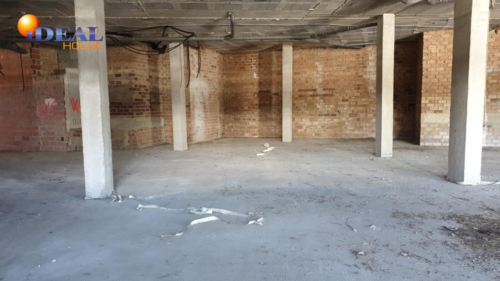 Comercial para venda em Santa Fe com garagem - 238 500 € (Ref: 9433967)