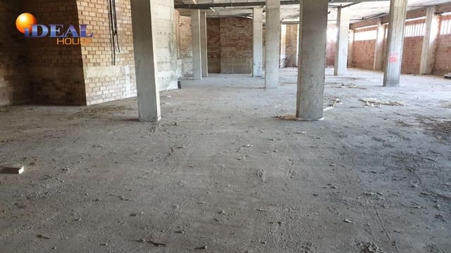 Comercial para venda em Santa Fe com garagem - 238 500 € (Ref: 9433967)