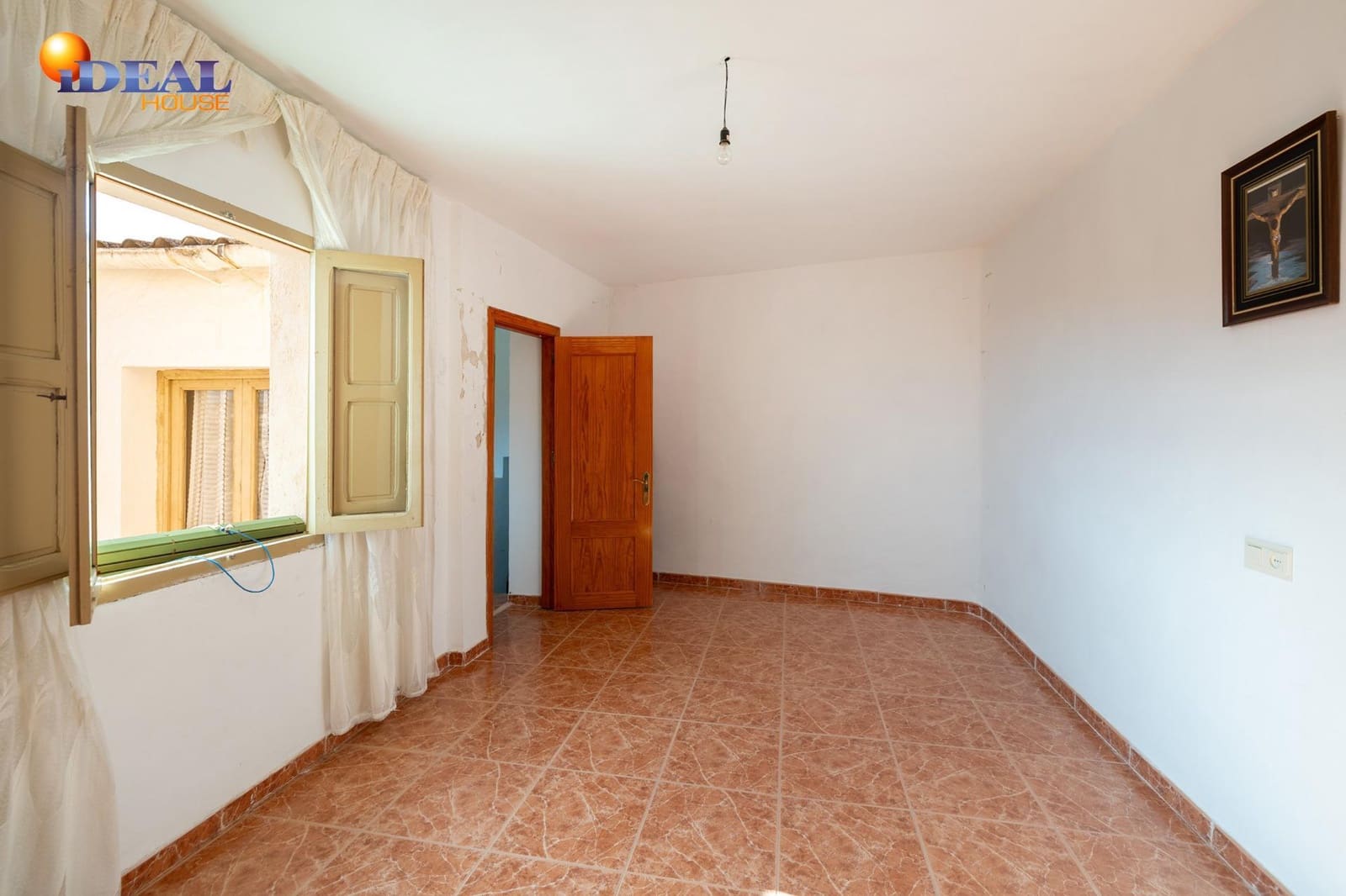 4 soveværelse Byhus til salg i Albunuelas - € 73.000 (Ref: 9433970)