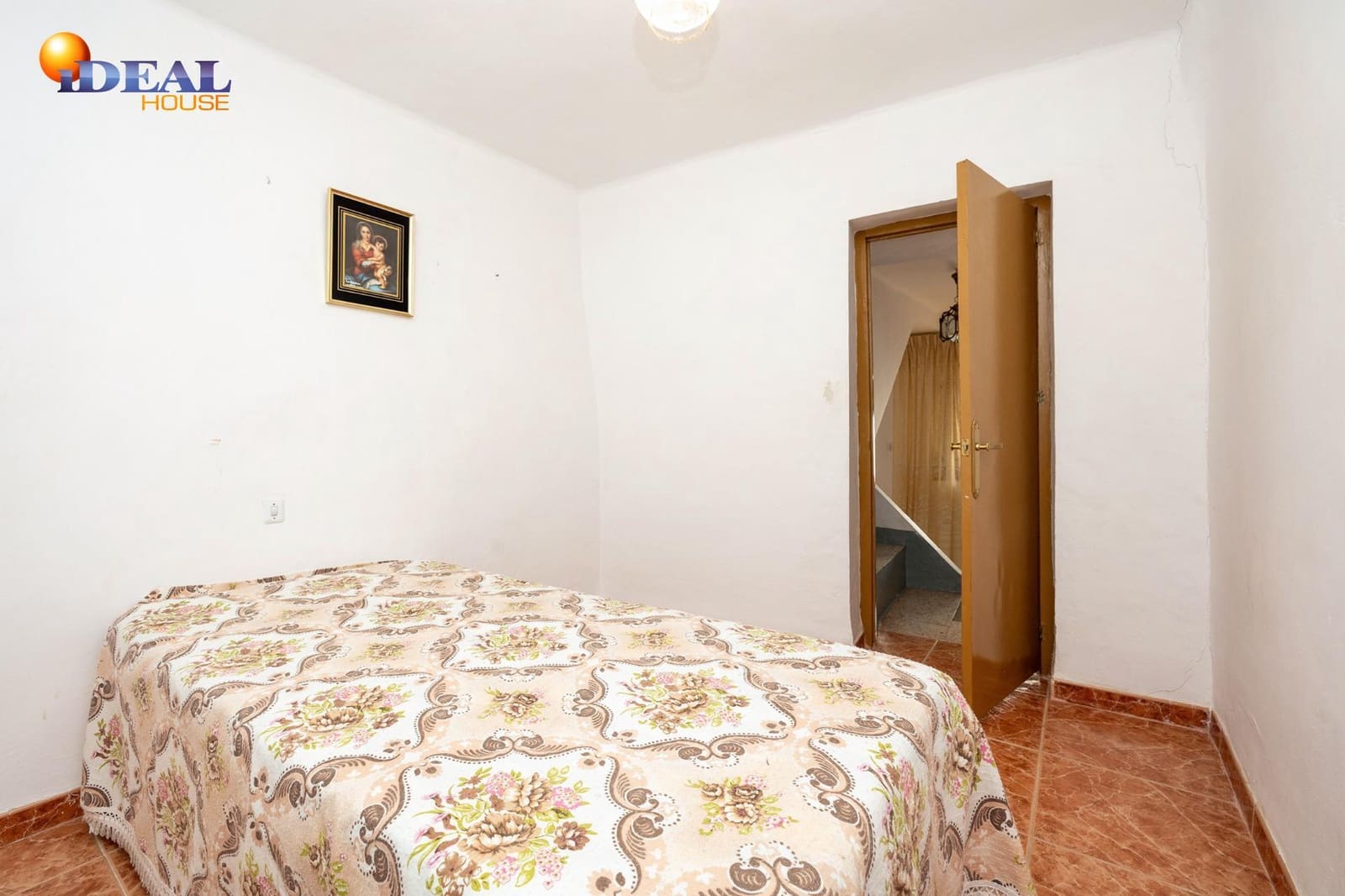 4 soveværelse Byhus til salg i Albunuelas - € 73.000 (Ref: 9433970)