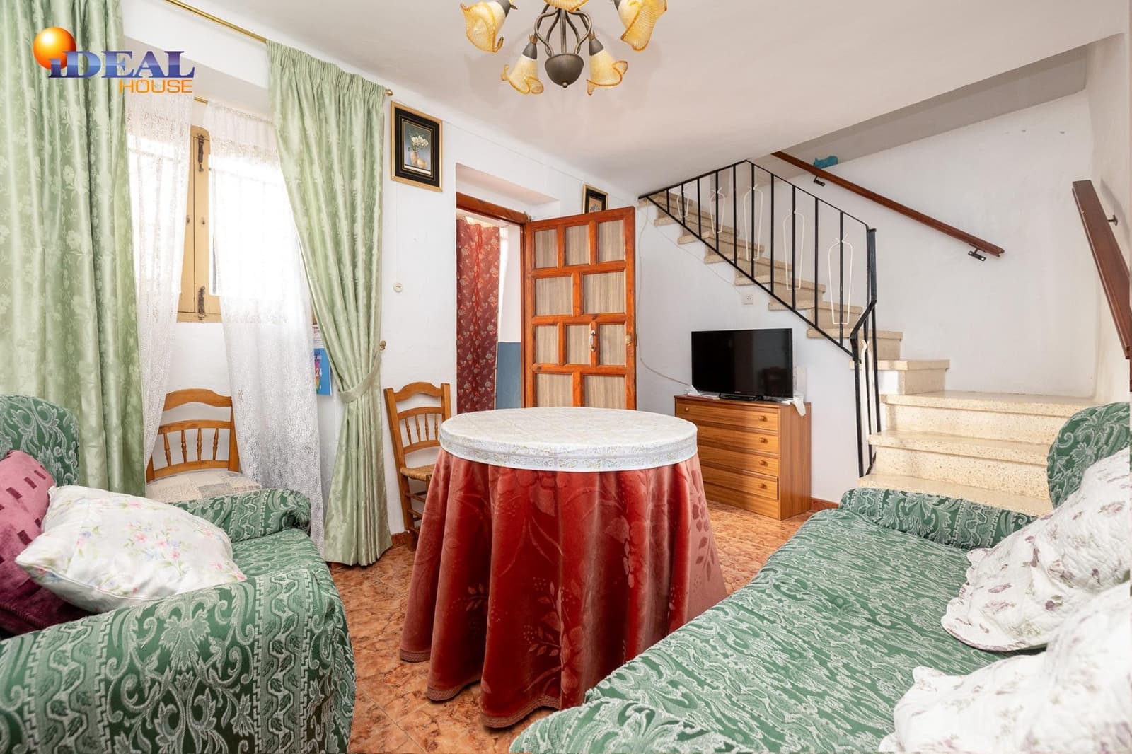 4 soveværelse Byhus til salg i Albunuelas - € 73.000 (Ref: 9433970)