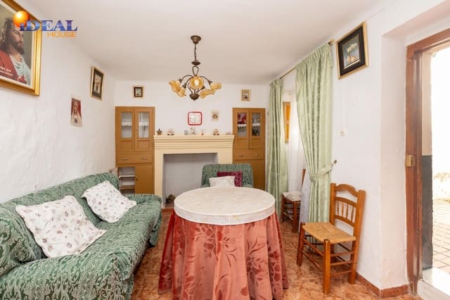 4 soveværelse Byhus til salg i Albuñuelas - € 73.000 (Ref: 9433970)