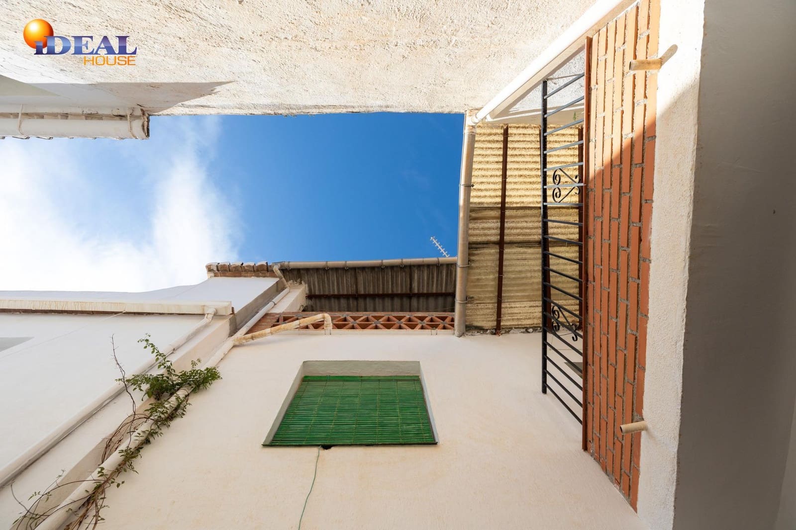 4 soveværelse Byhus til salg i Albunuelas - € 73.000 (Ref: 9433970)