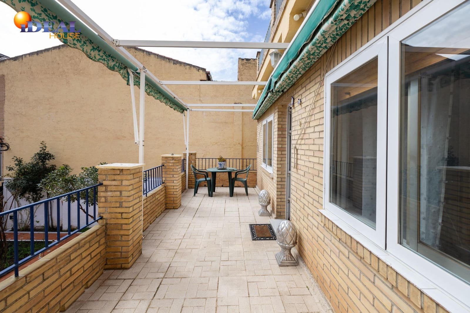 3 sovrum Lägenhet till salu i Armilla med garage - 298 000 € (Ref: 9433972)